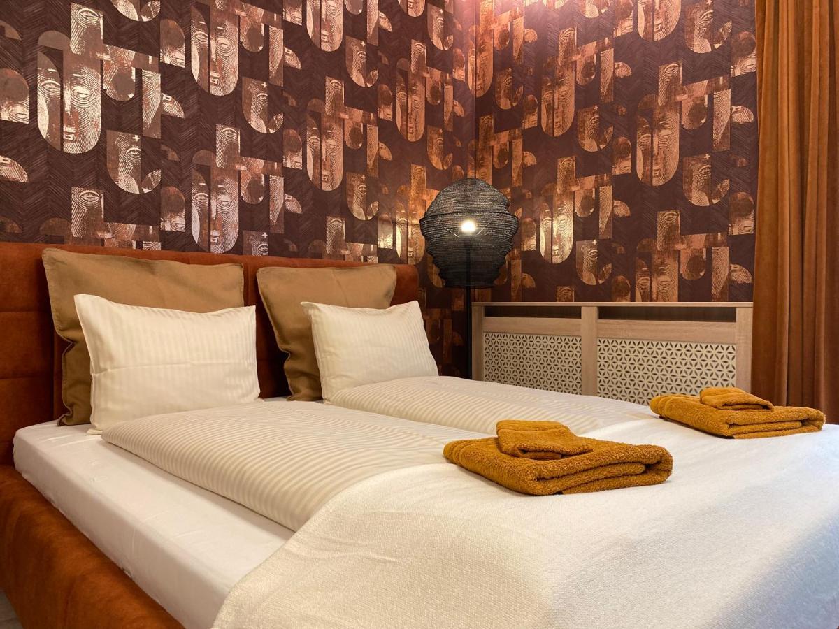 Grand Suites Corvin Будапеща Екстериор снимка
