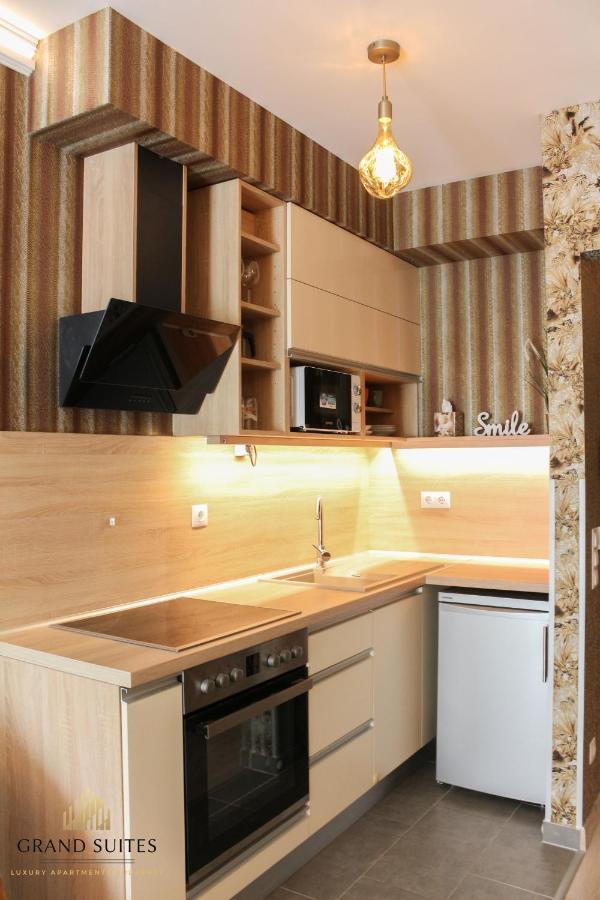 Grand Suites Corvin Будапеща Екстериор снимка
