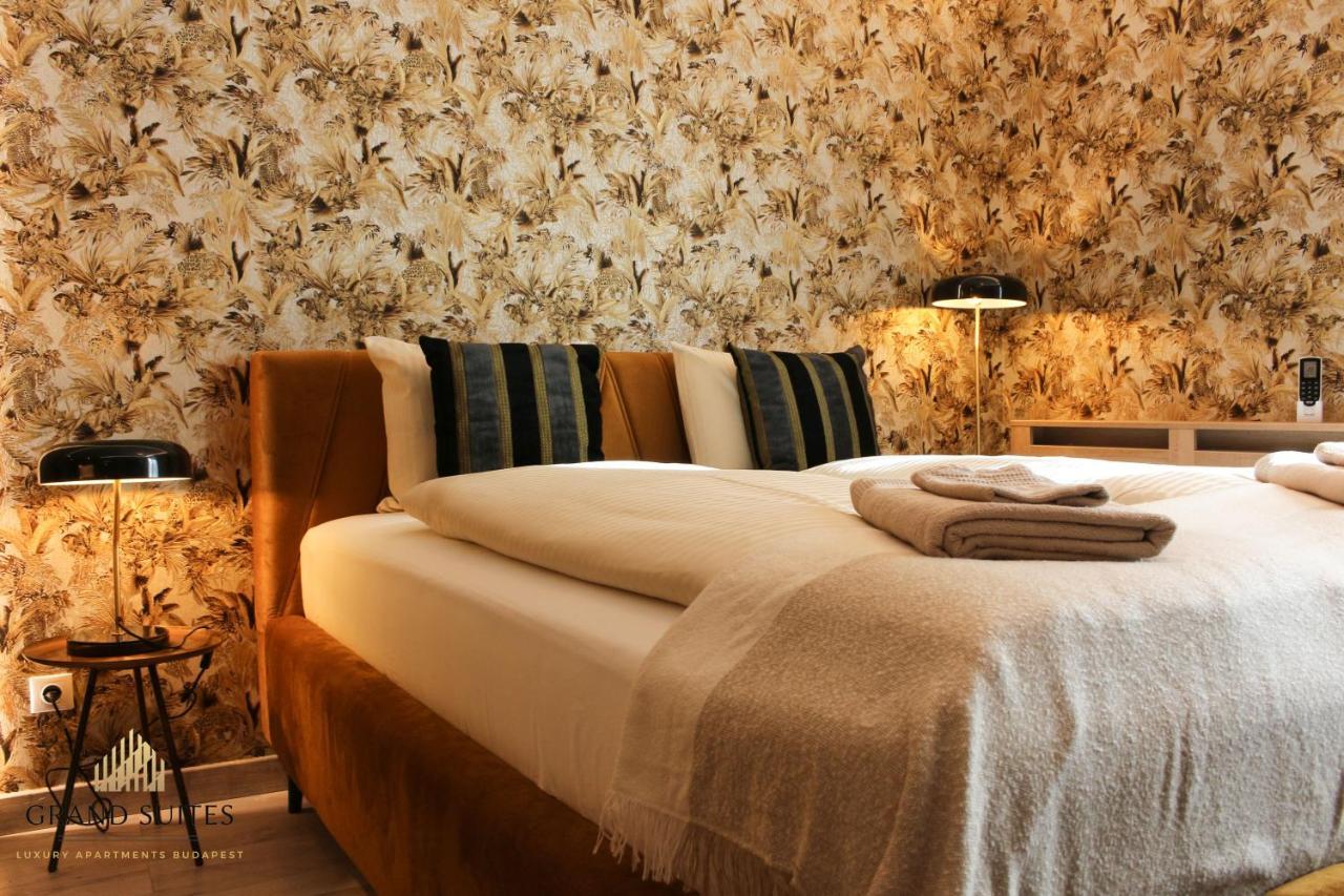Grand Suites Corvin Будапеща Екстериор снимка