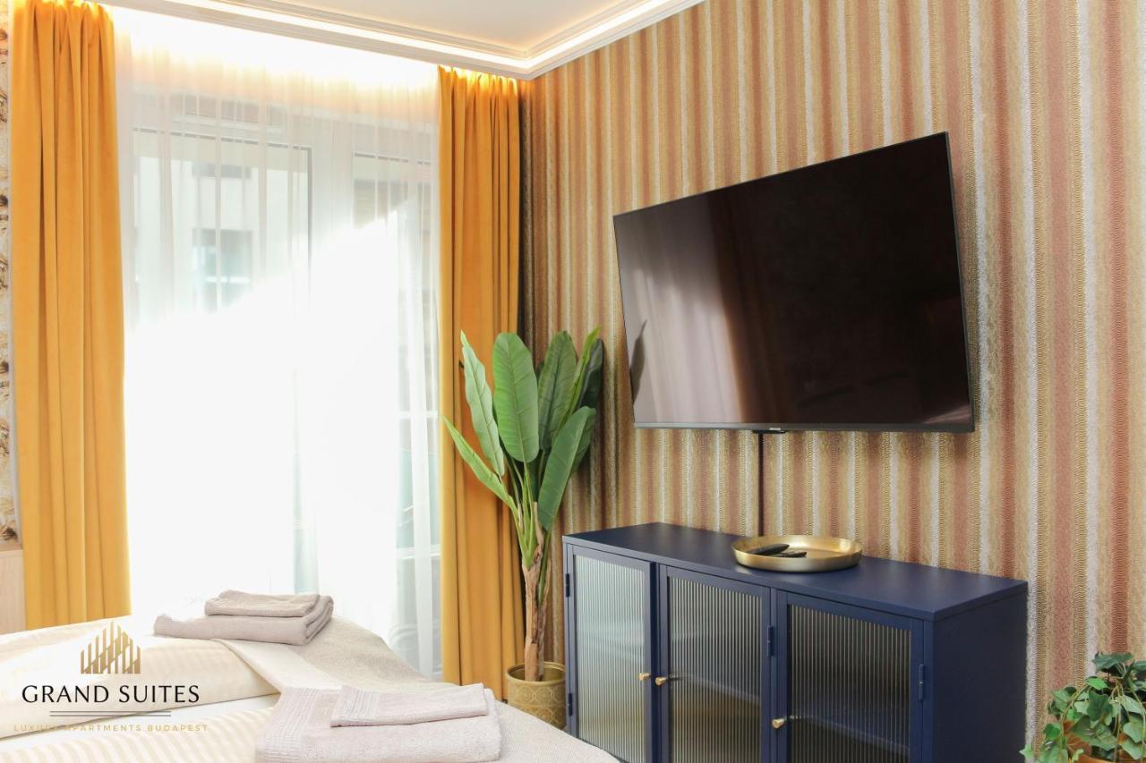 Grand Suites Corvin Будапеща Екстериор снимка