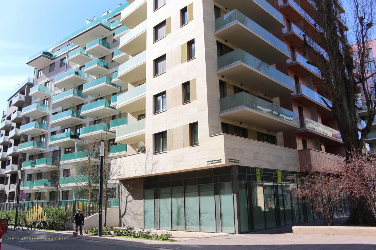 Grand Suites Corvin Будапеща Екстериор снимка