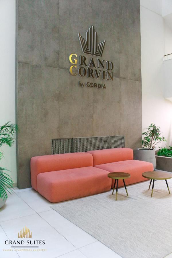 Grand Suites Corvin Будапеща Екстериор снимка