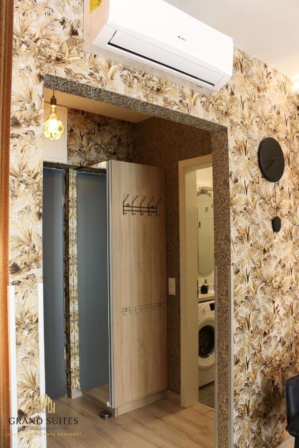 Grand Suites Corvin Будапеща Екстериор снимка